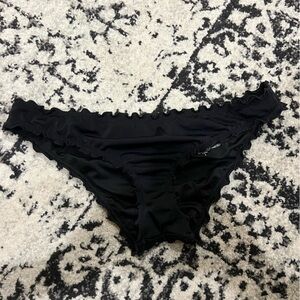 Shade and Shore ruffle scrunch butt bikini bottoms Large black.